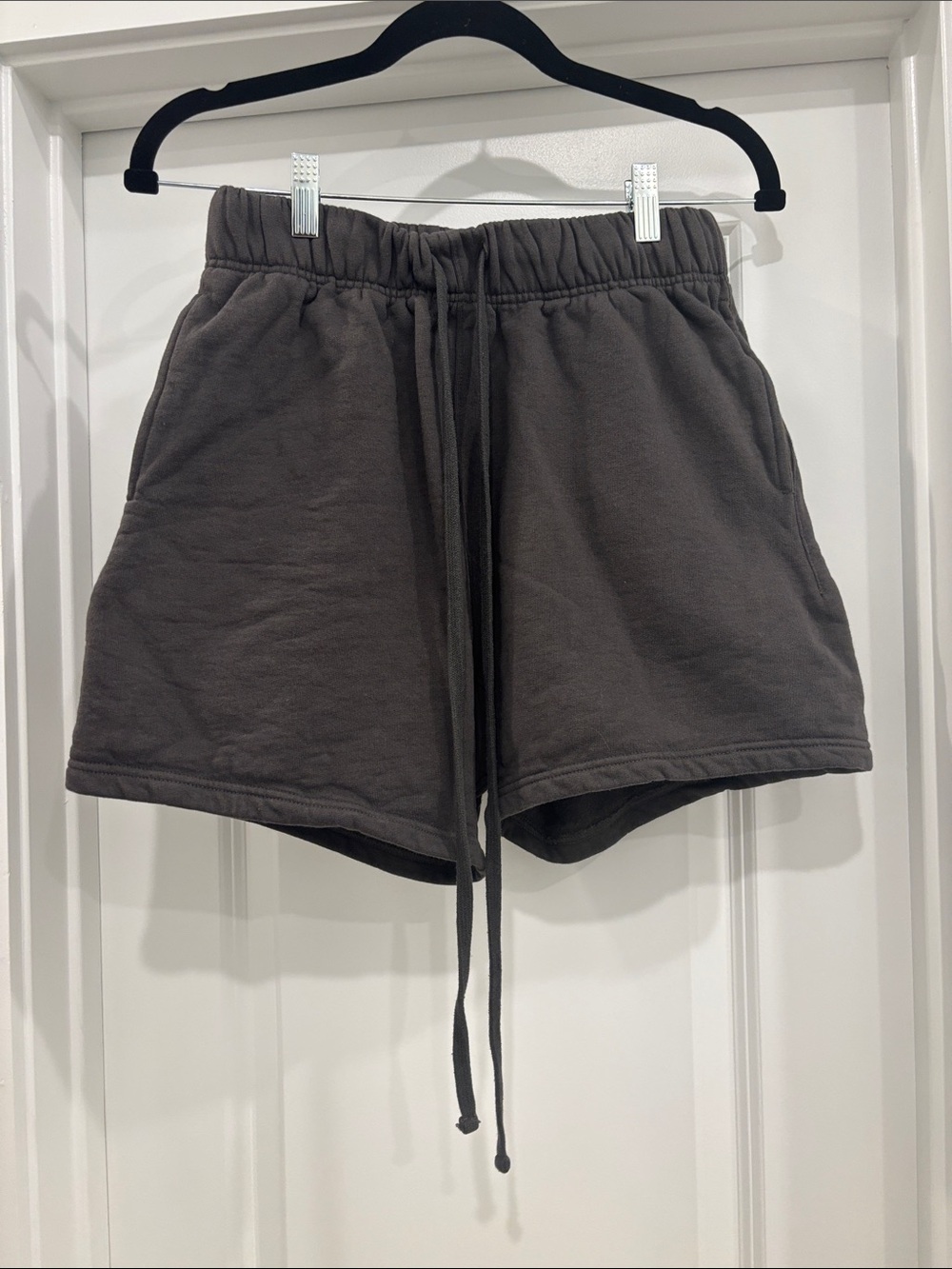 mnml sweatshorts